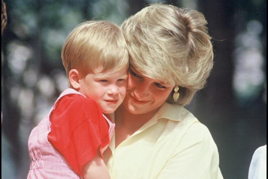 Lady Diana: brižna majka s ljubavnim životom prepunim intriga