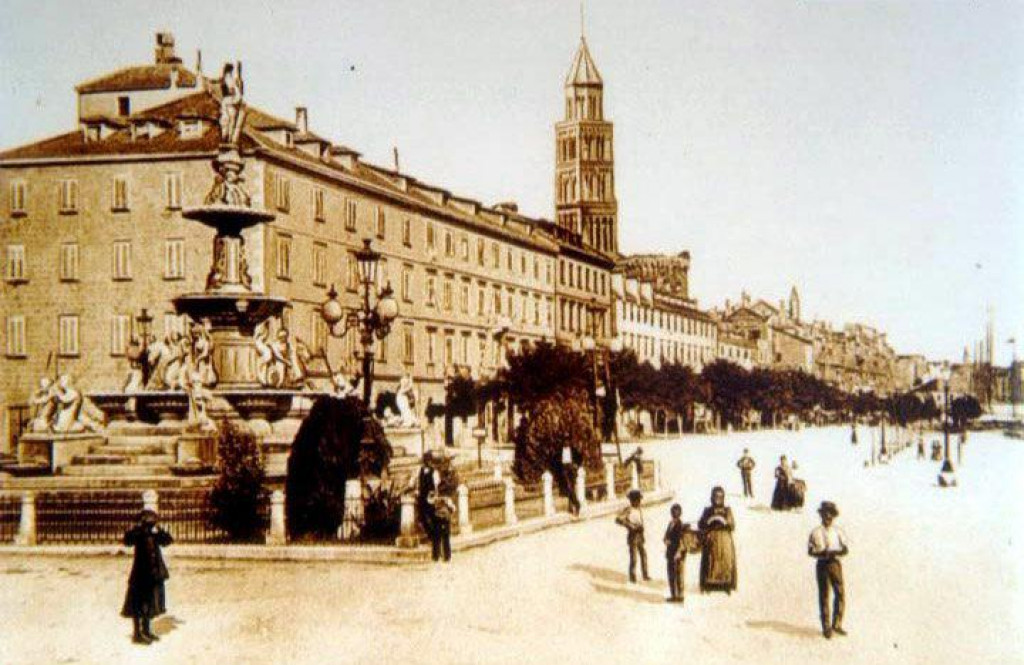 Fontana je bila jedan od simbola Splita od 1880. do 1947. godine 