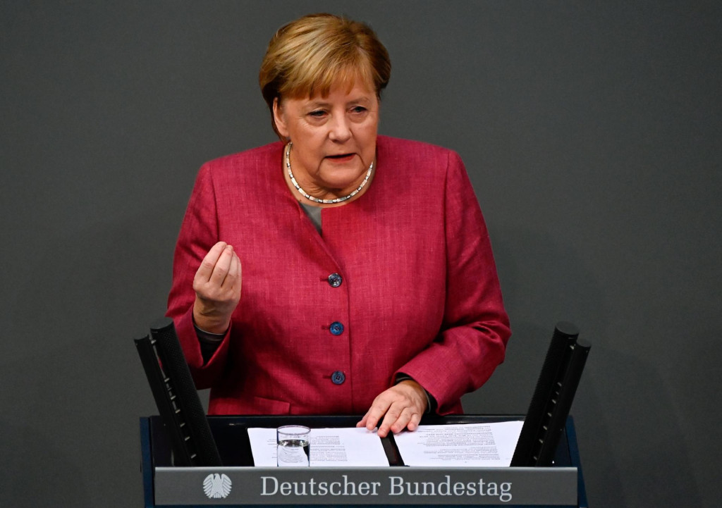 Angela Merkel: Sigurna sam da će se život, kakvog smo poznavali, vratiti