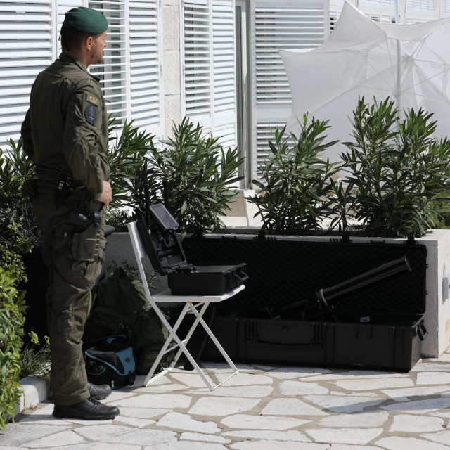 Jako policijsko osiguranje zbog dolaska američkog državnog tajnika Pompea u Dubrovnik