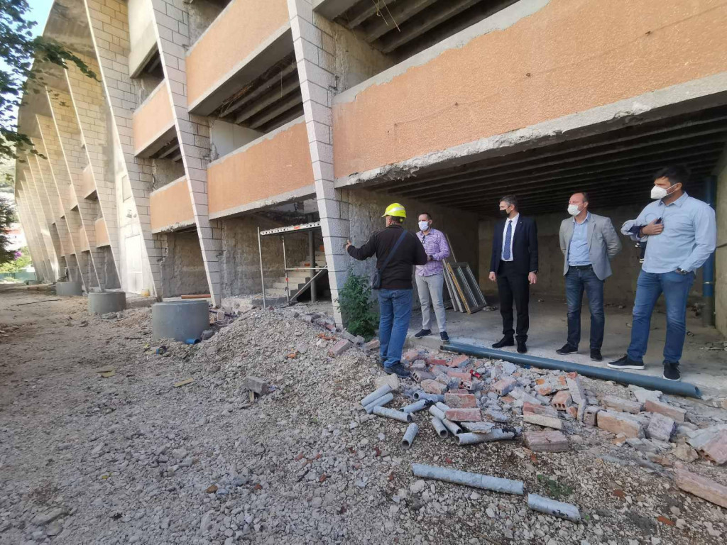 Gradonačelnik obišao gradilište bivšeg hotela Stadion
