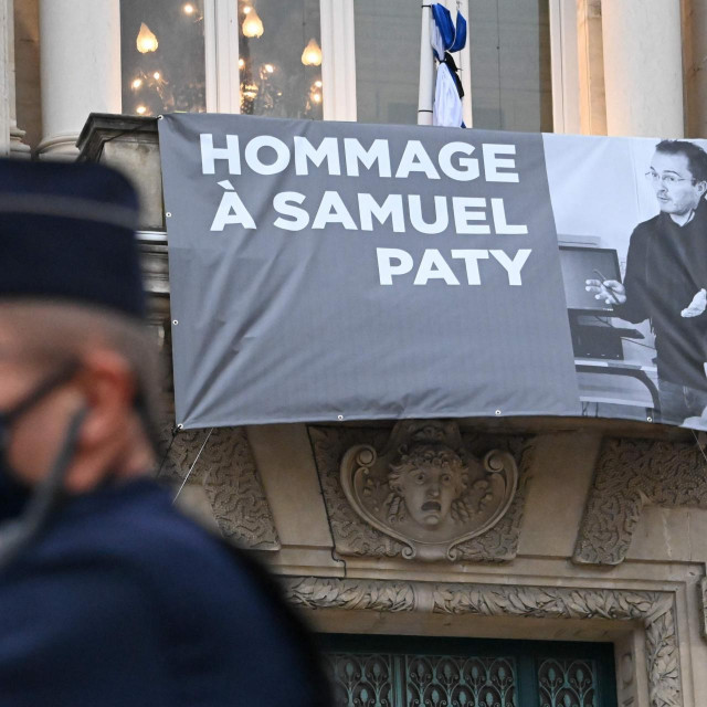 Brutalno ubojstvo, tj. dekapitacija prosvjetara Samuela Patyja diglo je Francusku na noge