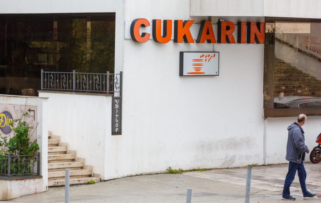 Zatvorena slastičarnica ”Cukarin” u sklopu prodajnog centra Koteks