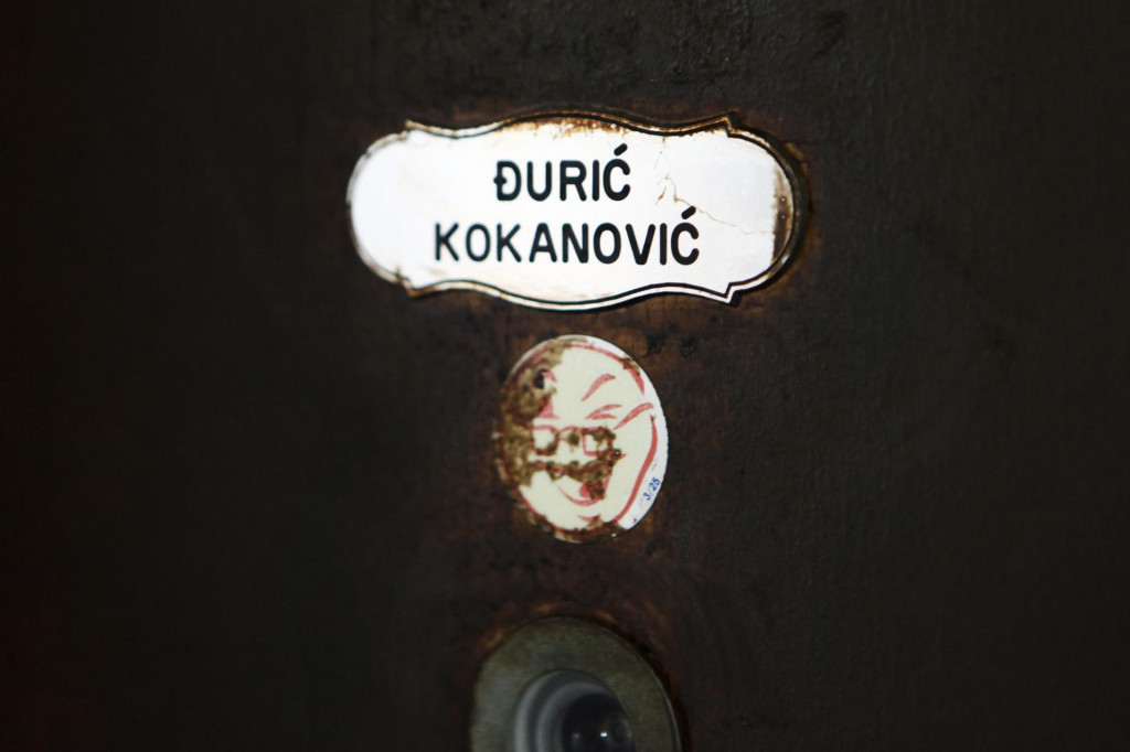 Vrata stana u kojem je Ivan Đurić, pod nadimkom Naci Đuro, mučio nesretnog čovjeka
