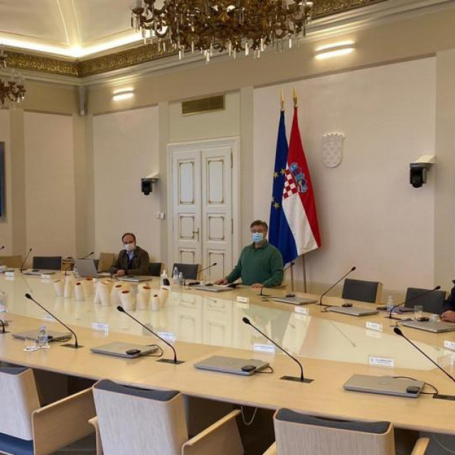 Sastanak premijera Plenkovića s Nacionalnim stožerom