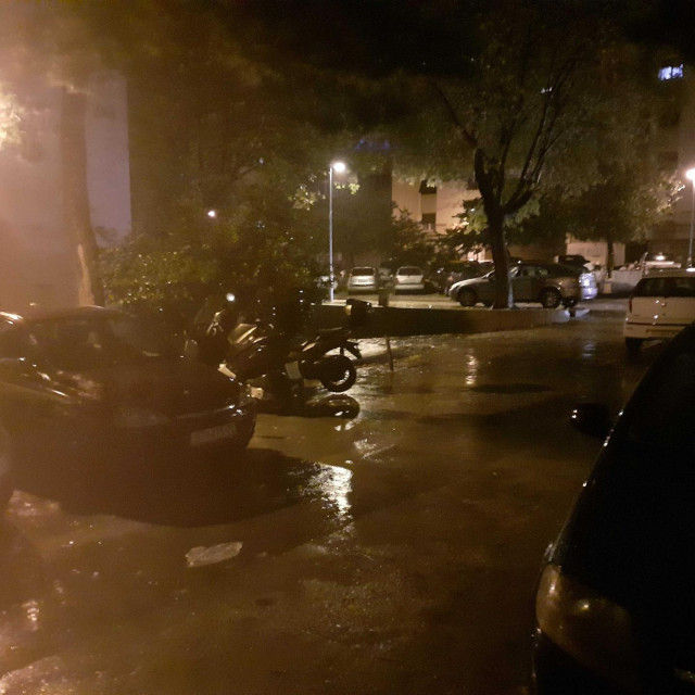 Poplavljena Šimićeva ulica na Blatinama