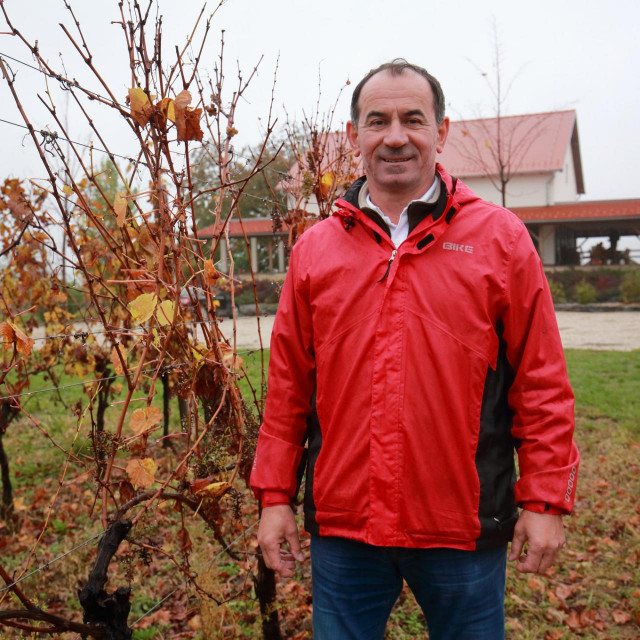 Mladen Papak vlasnik vinarije Papak iz Iloka&lt;br /&gt;
 