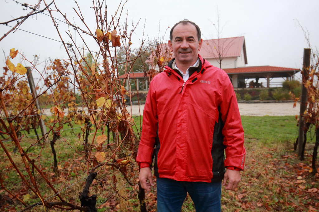 Mladen Papak vlasnik vinarije Papak iz Iloka&lt;br /&gt;
 