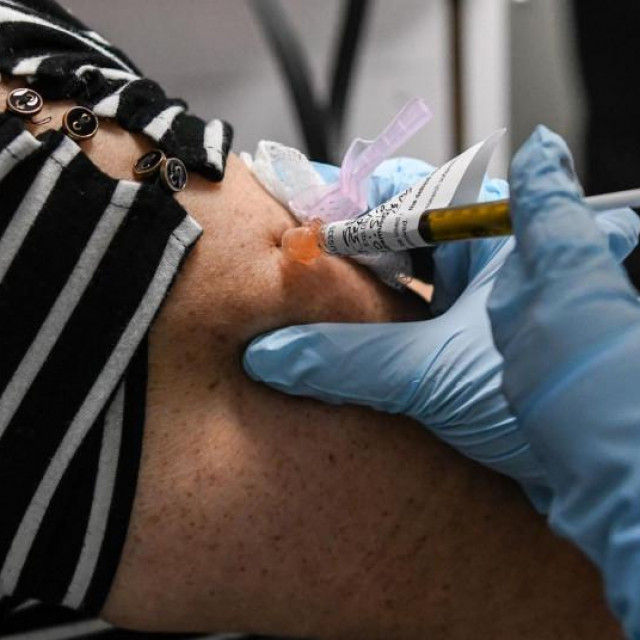 Velika Britanija odobrila Pfizerovo cjepivo protiv Covida-19