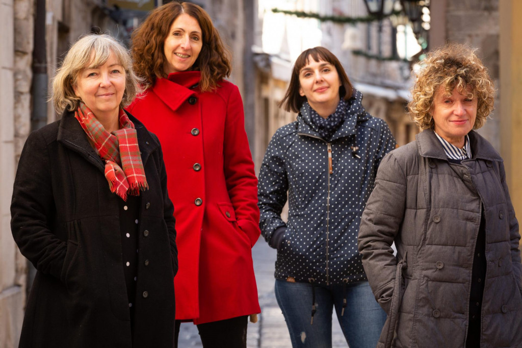 Carolyn Boyd Tomasović, Jelena Mandić, Renata Maček i Danica Tomasović.