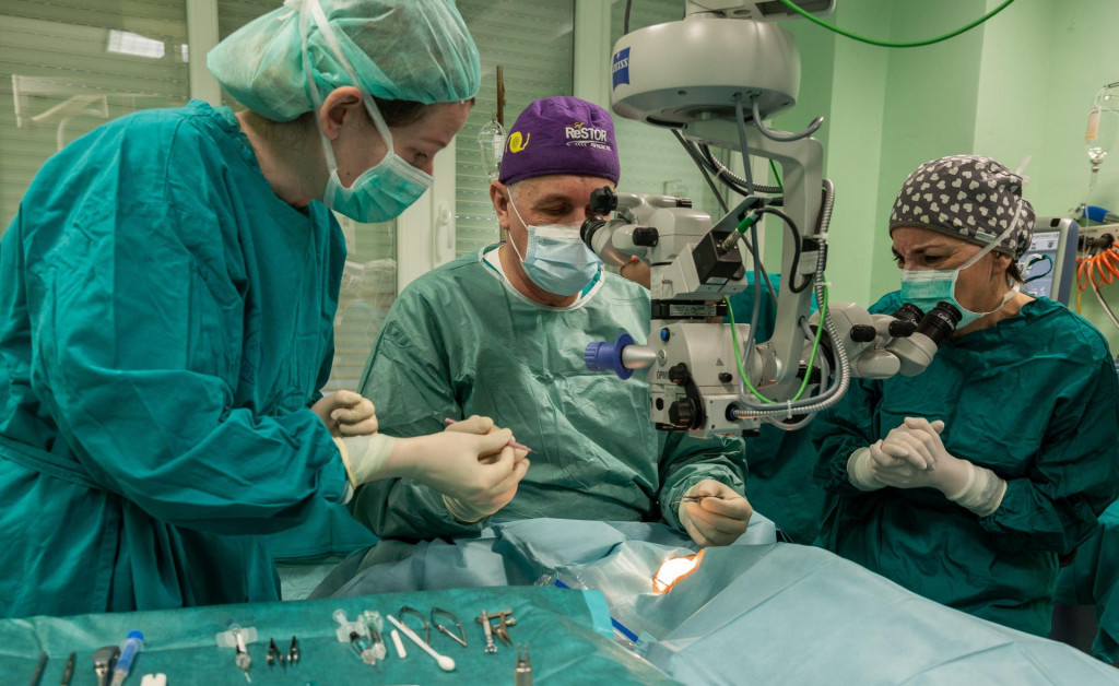 Prvi operacijski zahvat transplantacije rožnice na Klinici za očne bolesti KBC-a Split