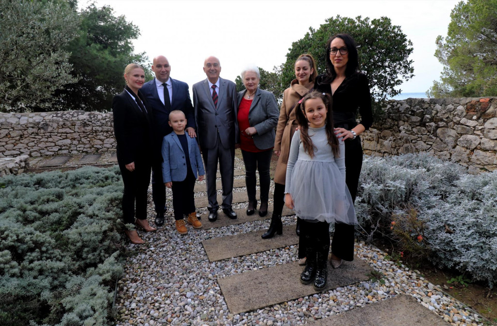 Obitelj Kapović svečano je obilježila 50 godina obiteljskog poslovanja