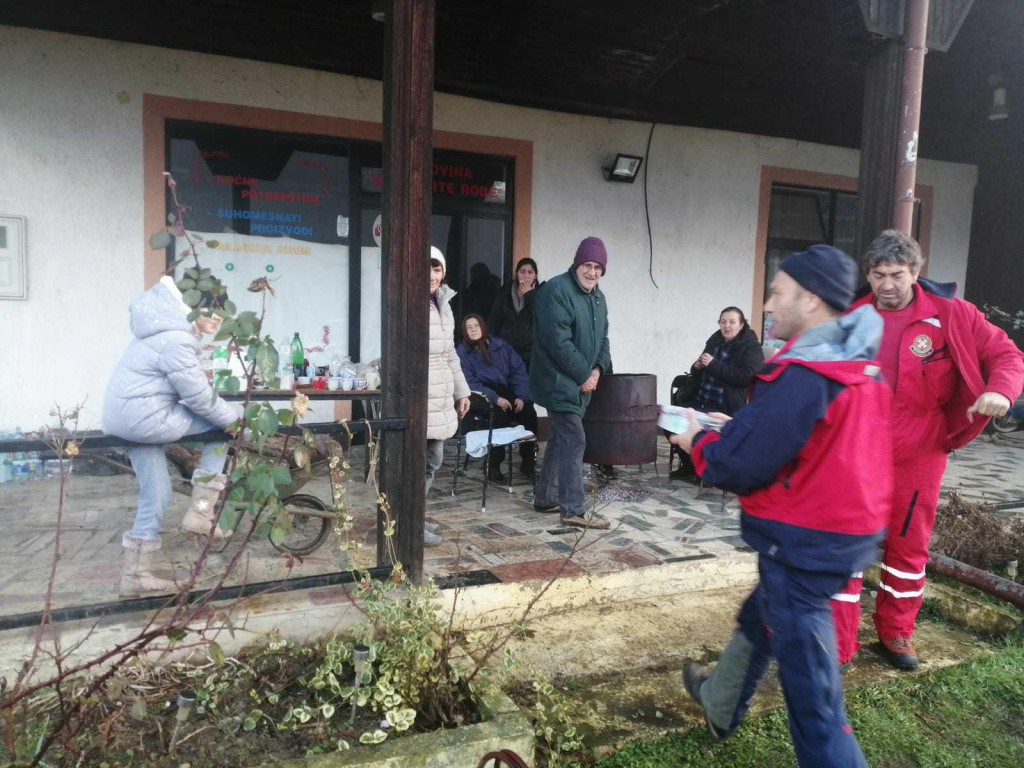 Splitski HGSS-ovci se vratili iz Petrinje: Na terenu smo naišli na obitelj s četvero male djece koja se grijala na vatru ispred porušenog doma