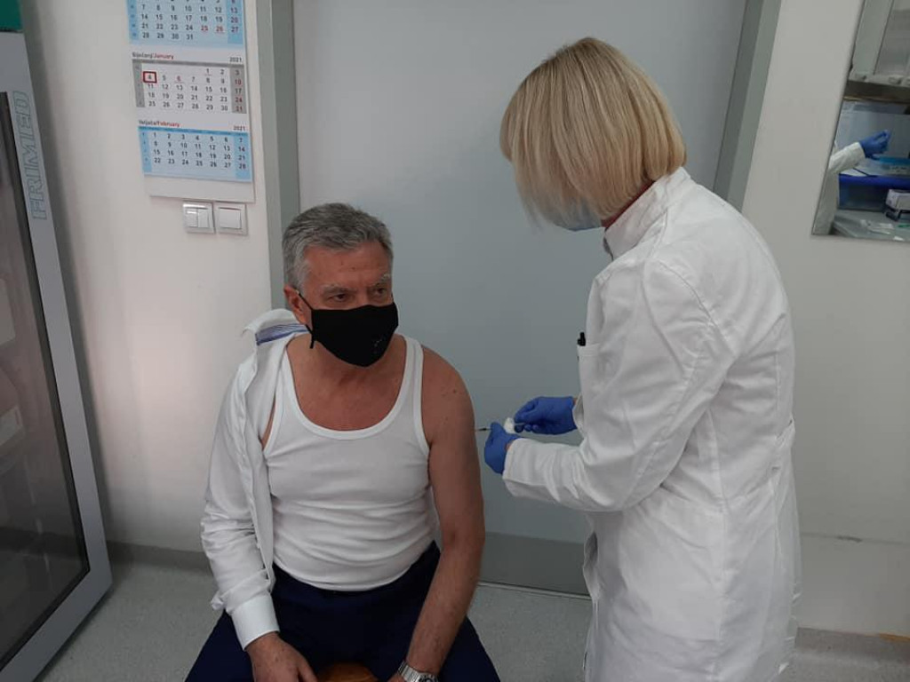 Šibenski gradonačelnik primio cjepivo protiv Covida-19