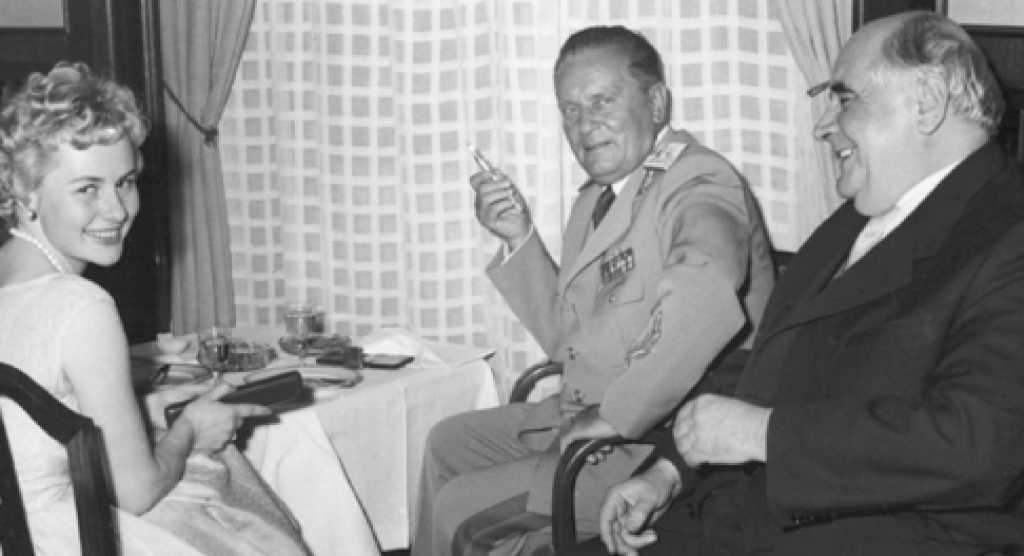 Sa Stankom Gorišek, nositeljicom štafete mladosti, 25. svibnja 1959.