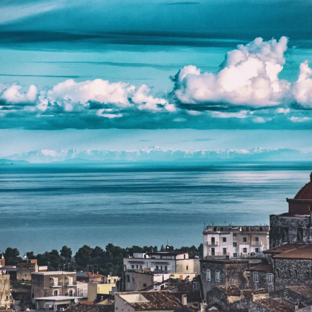 Pogled na Biokovo s talijanske obale