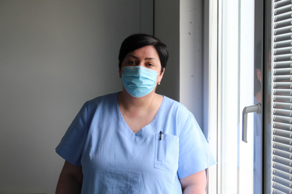 Medicinska sestra Jelena Vrtiprah radi na Intrernom odjelu hematološke dnevne bolnice