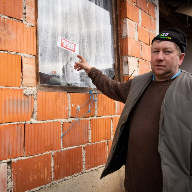 Tomislav Stanić iz Strašnika, kuća obnovljena nakon rata ”složila se” u potresu zbog manjka željeza