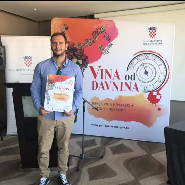 Davor Tasovac na dodjeli nagrada za šampiona regije Dalmacija
