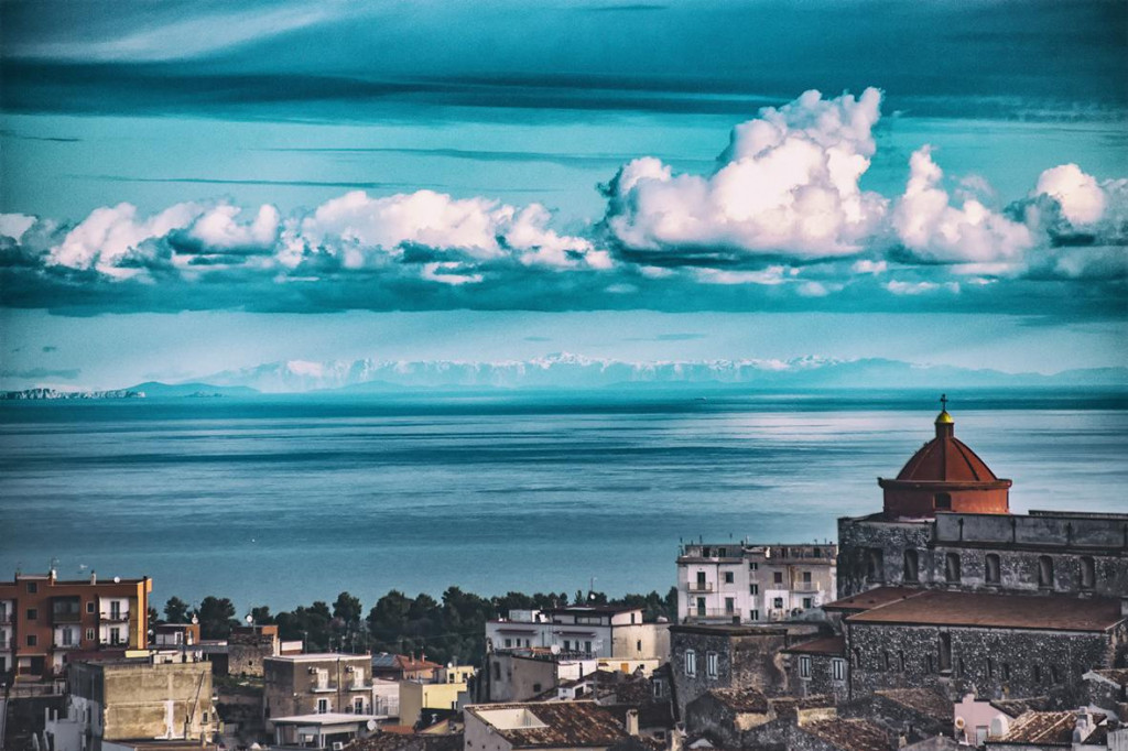 Pogled na Biokovo s talijanske obale