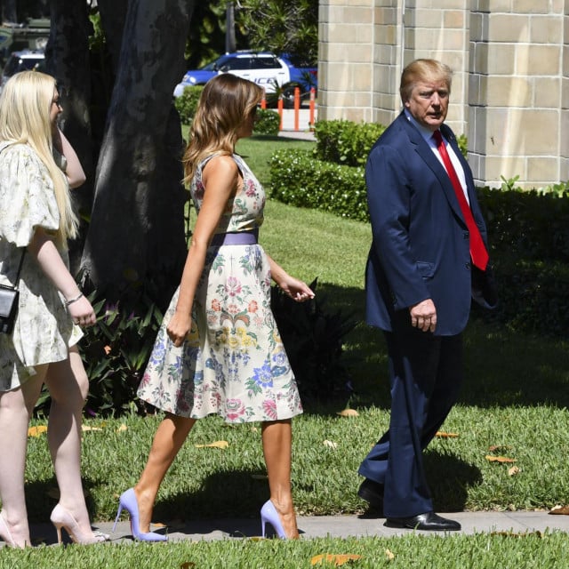 Trump sa suprugom Melanijom i kćerkom Tiffany za jednog od ranijih boravaka na Floridi - od danas će imati puno više vremena za obiteljska okupljanja