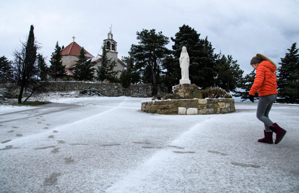 Snijeg je zabijelio i Gornje Sitno Tom Dubravec/CROPIX