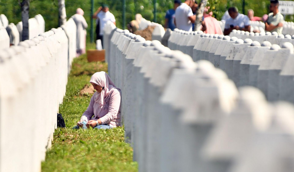 Groblje u Srebrenici