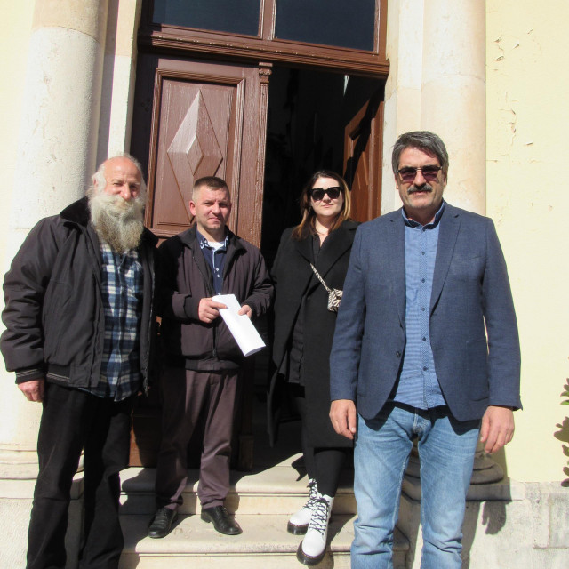 stručno povjerenstvo za literarne radove s ravnateljem Emilom Radovanovićem