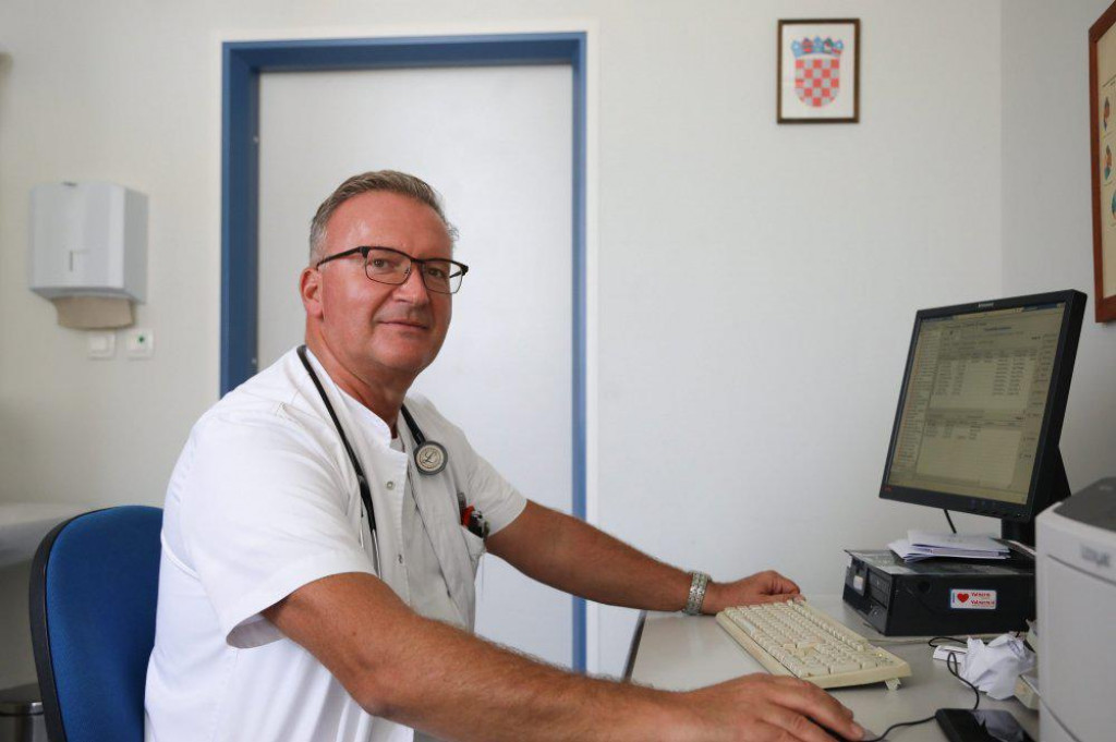 Dr. Žarko Vrbica: ”Sada znamo da se te ostatne manifestacije bolesti mogu pratiti i preko šest mjeseci od prestanka same akutne faze bolesti”