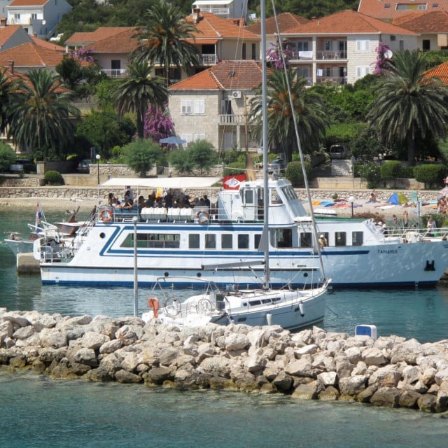 Brod Tamaris KTD Bilan kojim se obavljala putnička linija Orebić-Korčula