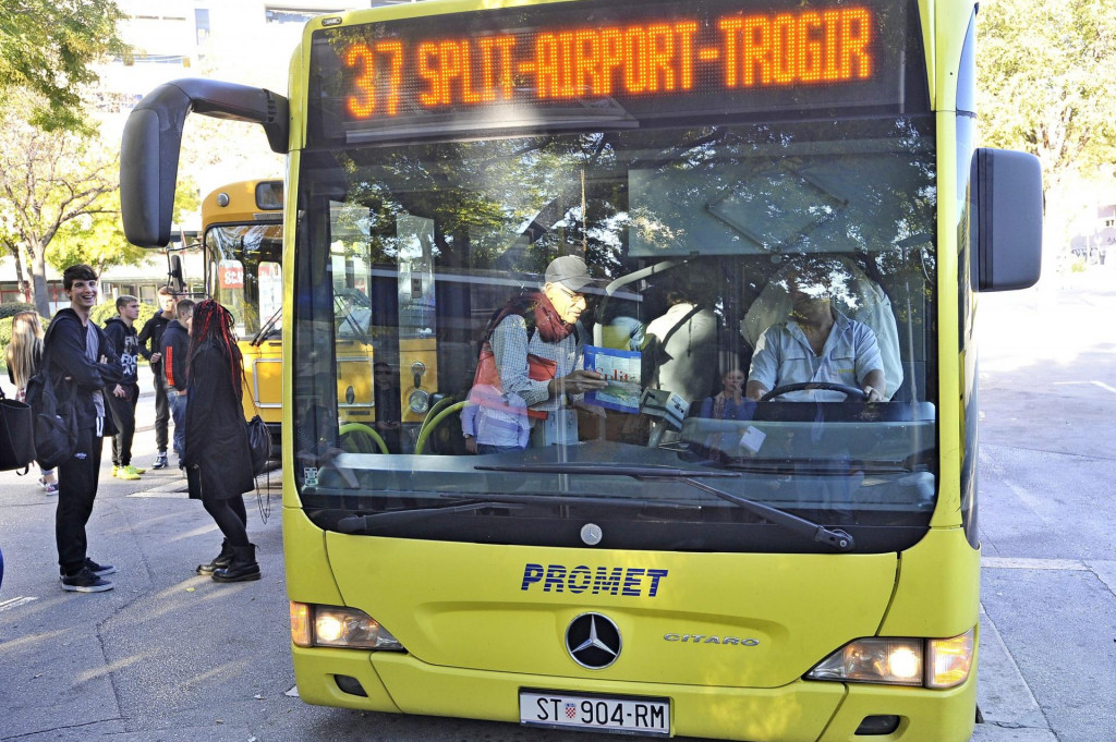 Kasnovečernji autobus na liniji broj 37 polazit će iz Trogira pet minuta kasnije