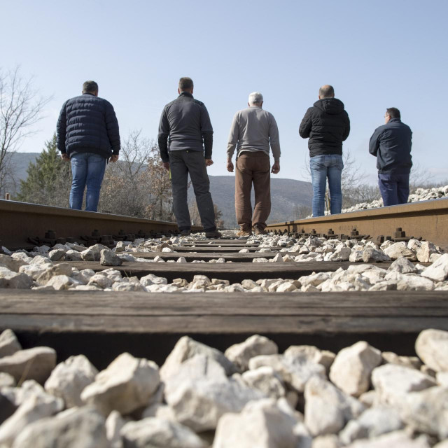 &amp;#39;Naša pruga je ostala u devetnajston stoljeću, a sve nove vlakove šalju u Slavoniju i Varaždin&amp;#39;, tvrde naši sugovornici