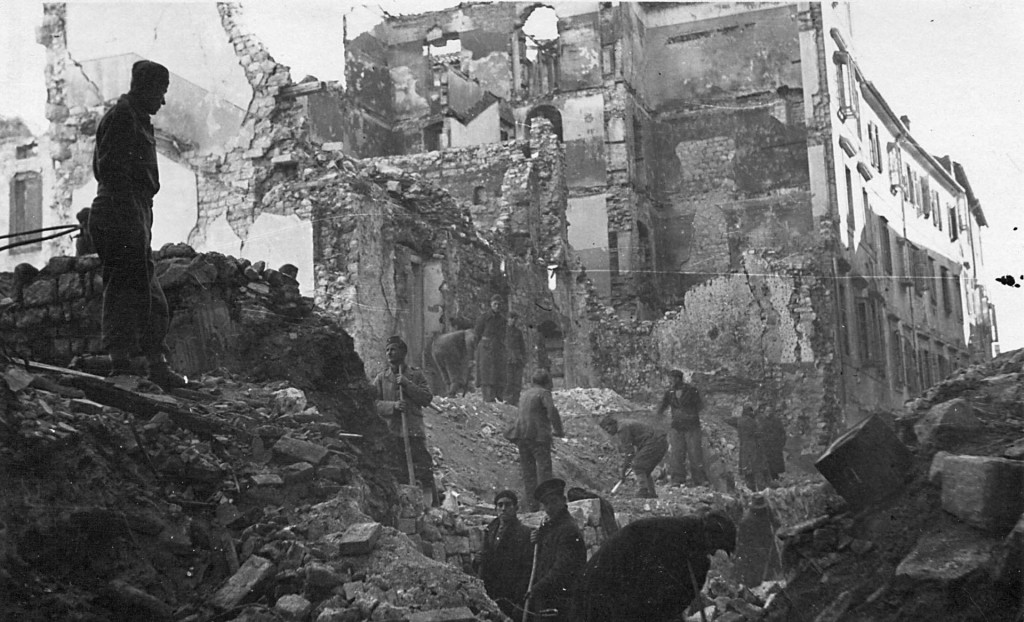 Ivan Jeričević, Čišćenje ruševina, 1945.