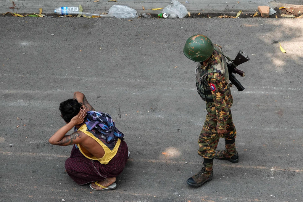 Na udaru represije pučista su zagovornici demokracije, novinari, aktivisti za ljudska prava...