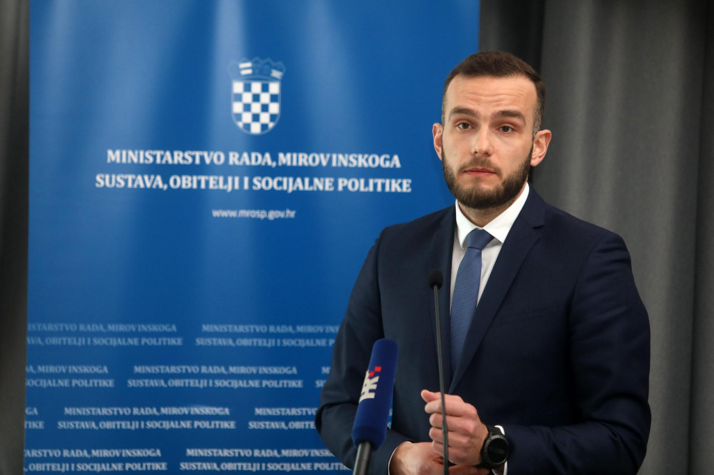 Ministar Josip Aladrović&lt;br /&gt;
 