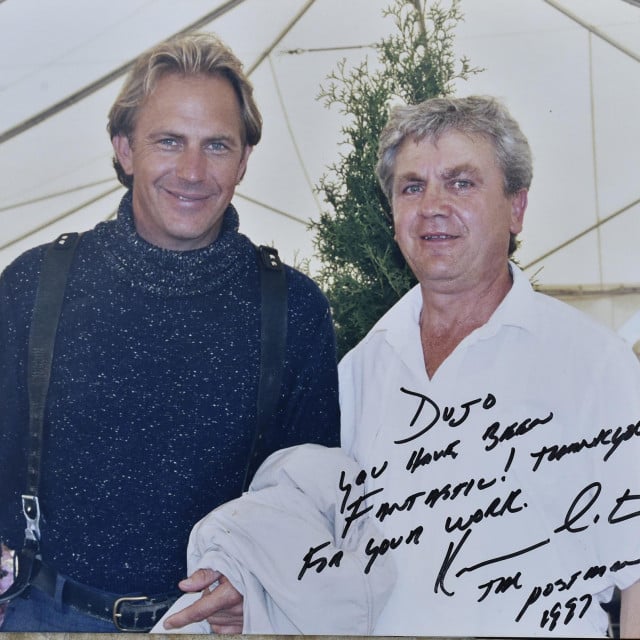 Presnimke iz privatnog albuma, Kevin Costner<br />