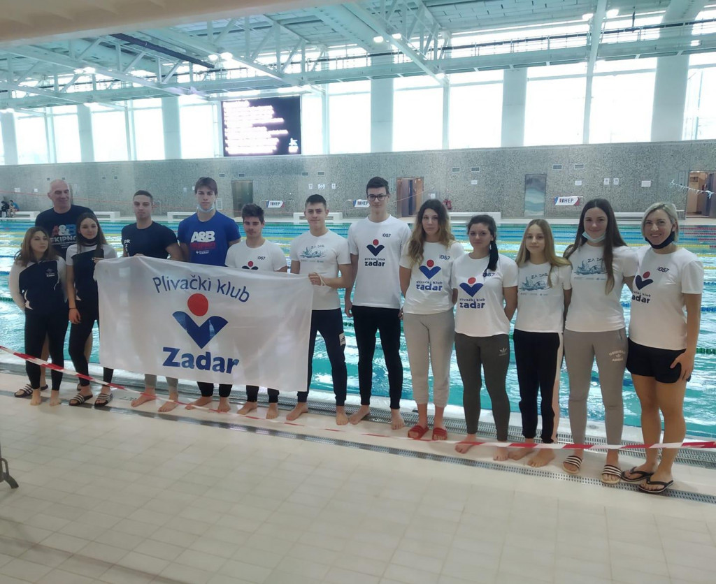 Plivači PK Zadar na natjecanju u Zagrebu
