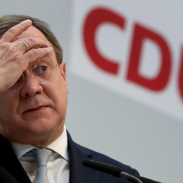 Arminu Laschetu, šefu CDU-a, nije lako obuzdati stranačke pohlepnike