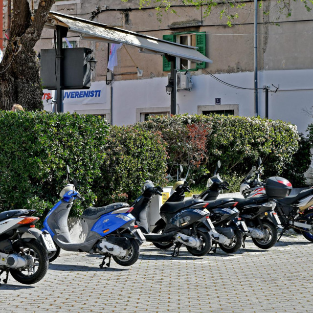 Parkiralište za motocikle na Vanjskom