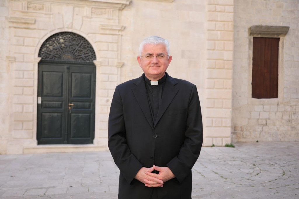 Mate Uzinić, riječki nadbiskup koadjutor i apostolski uprvitelj riječke nadbiskupije