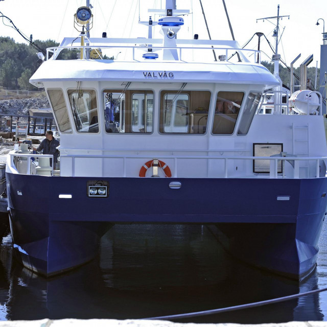 Među teretom su i dva specijalna broda za norveške uzgajivače ribe izgrađena u Šibeniku, poput ovog proizvedenog 2012. godine