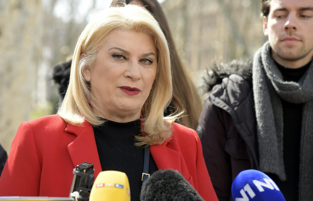 Kandidatkinja za gradonačelnicu Zagreba Vesna Škare Ožbolt održala je konferenciju za medije 
