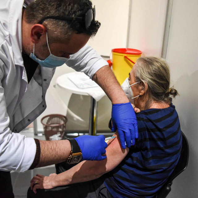U Srbiji je moguće i cijepljenje ruskim cjepivom