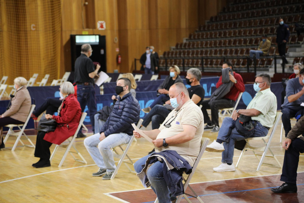Masovno cijepljenje u Sportskoj dvorani u Dubrovniku