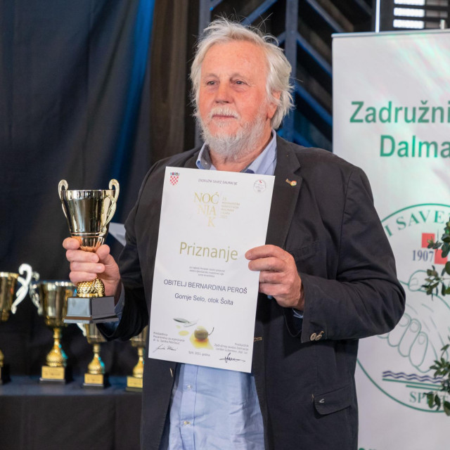 Bernardin Peroš nagrađen je za najbolji Hrvatski otočni proizvod, ekstra djevičansko maslinovo ulje sorte levantinka