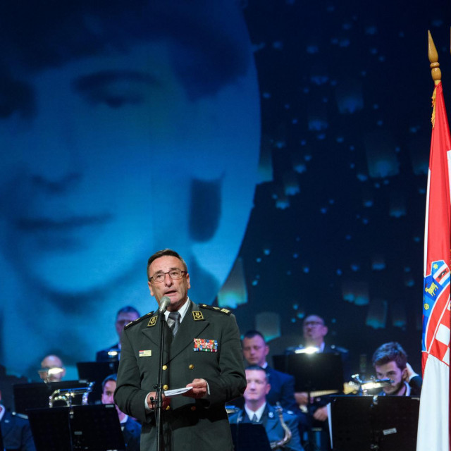 Svečana akademija povodom 30. godisnjice osnivanja 4. gardijske brigade održana je u HNK Split&lt;br /&gt;
 