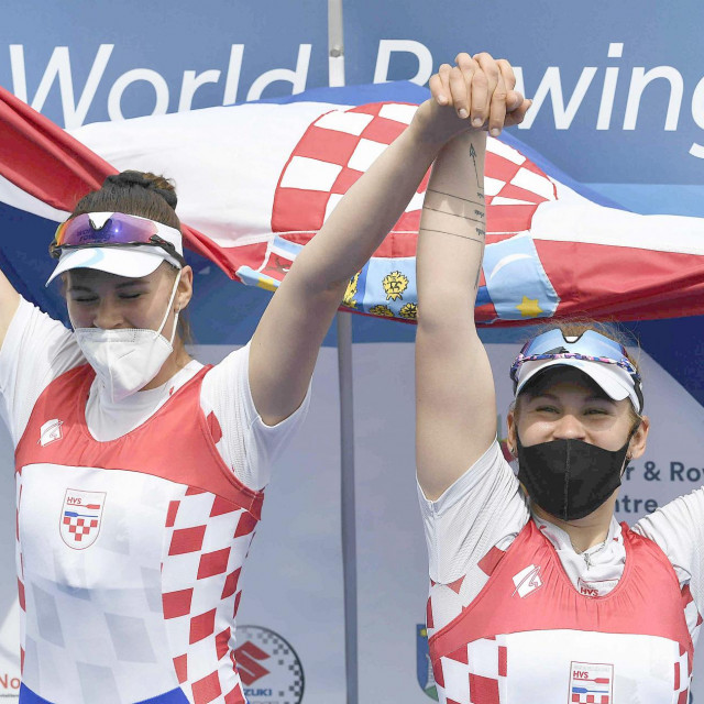 Ivana i Josipa Jurković slave pobjedu u Svjetskom kupu na zagrebačkom Jarunu