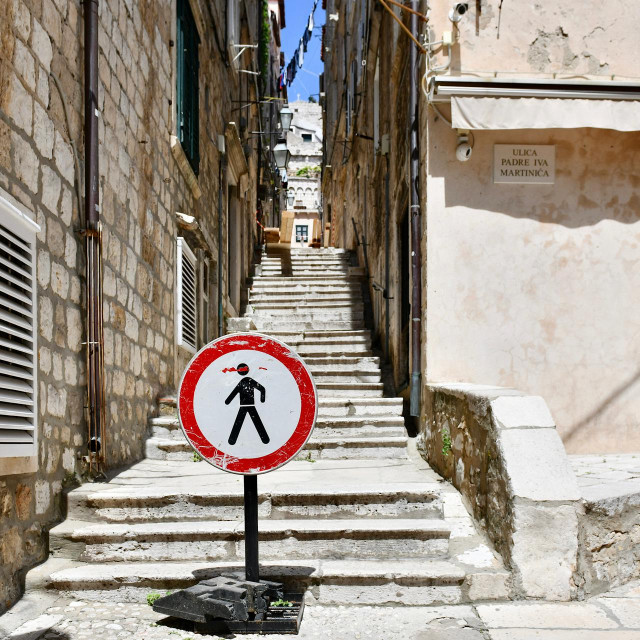 Zbog urušavanja kuče Radimira Čačića zatvorena je Zlatarska ulica u Dubrovniku
