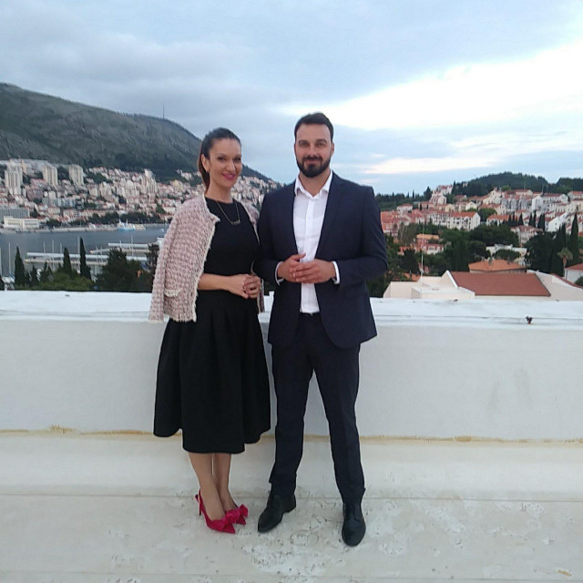 SDP-ovi kandidati za zamjenicu gradonbačelnika Anita Bonačić-Obradović i kandidat za gradonačelnika Dubrovnika Ivan Tropan