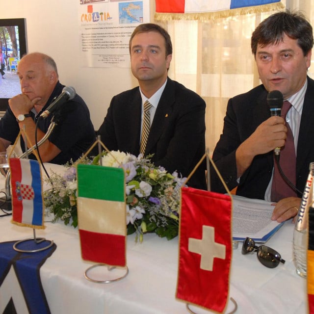 Joao Alves Pereira predsjednik Internacionalne federacije kampinga i karavaninga, (desno) Frane Skoblar direktor turistickog naselja Zaton 2009. godine